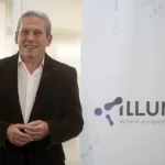 Illumia: Humanizando la IA Generativa para la Experiencia del Cliente