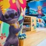 ¡Ya en cines! Lilo y Stitch llegan a Cine Colombia con pop-up stores tropicales para una experiencia completa
