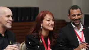 1- Foto Check Point Engage Bogotá Izq a der Jony Fischbein, Sandra Díaz y Antonio Amador