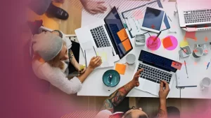 Imagen Check Point group working a