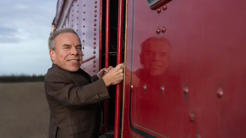 1. Warwick Davis Photo