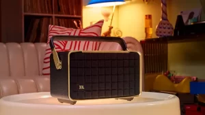 JBL_Authentics-300_Lifestyle01_904x560px_thmb