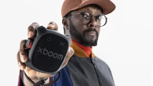 xboom Rock Black will.i.am holding