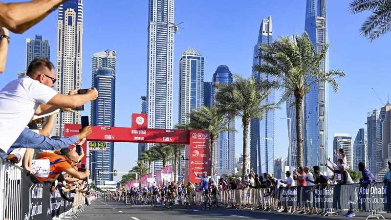 FOTO 10_UAE-TOUR-NEWS-98