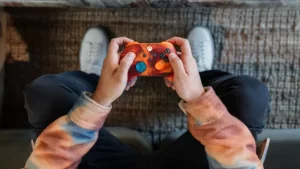 Xbox-Accessories-x-AndrewOptics-Day-2-24_Vapor-series_Xbox-Design-Lab-1-Cropped-38539d8cca57ac44bfa2-9a669e83504d62e48859