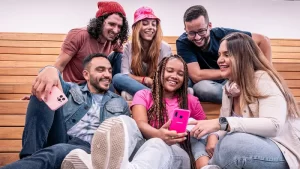 Nequi y AWS ofrecerán formación gratuita en IA y tecnología en la nube para 300.000 personas