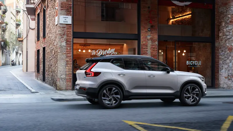 New_Polestar-developed_software_introduced_by_Volvo_Cars
