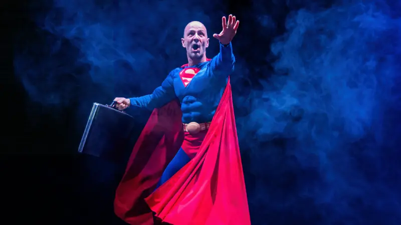 fiav superman bezoz
